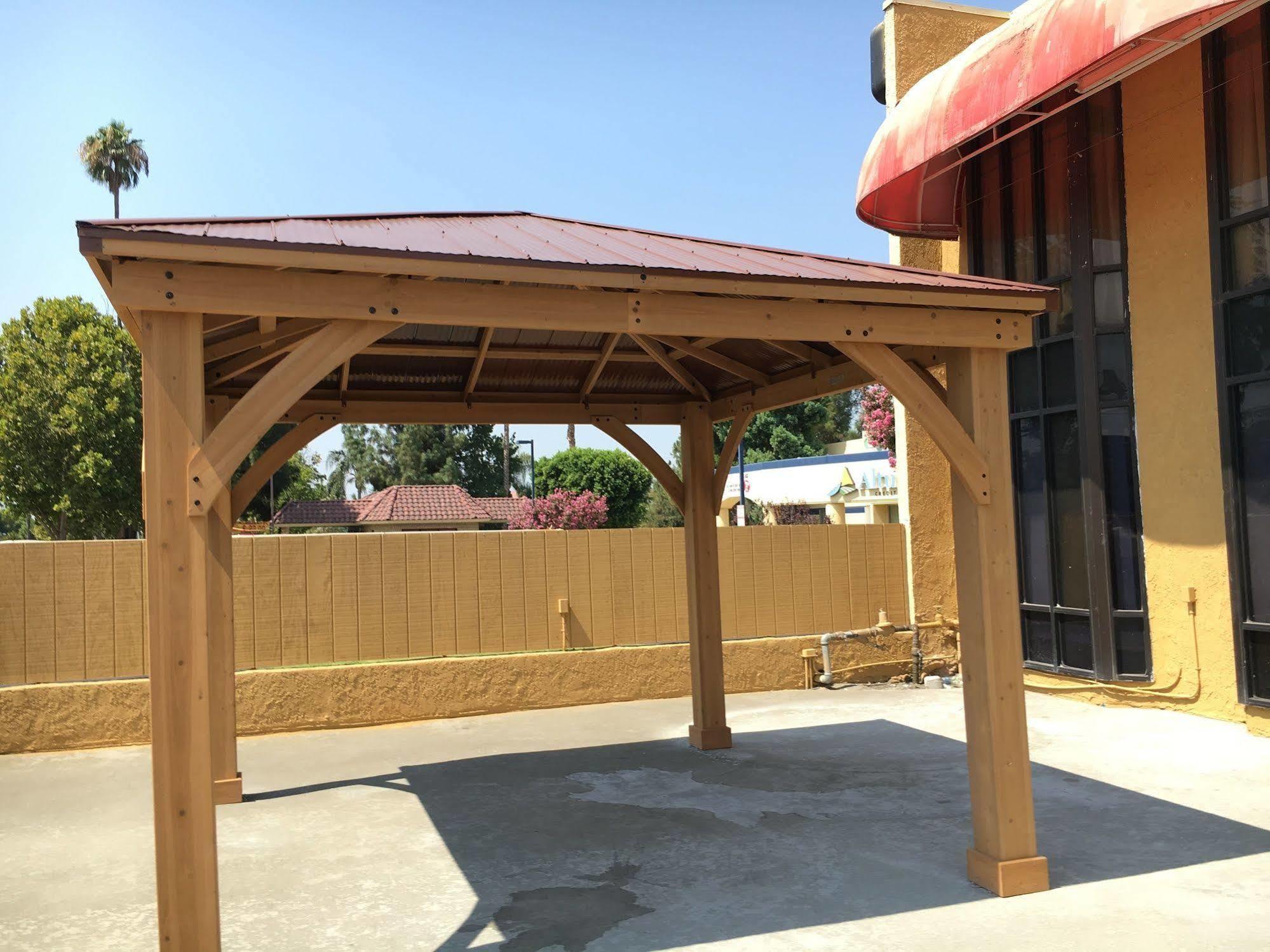 Riverside Inn & Suites Exterior foto
