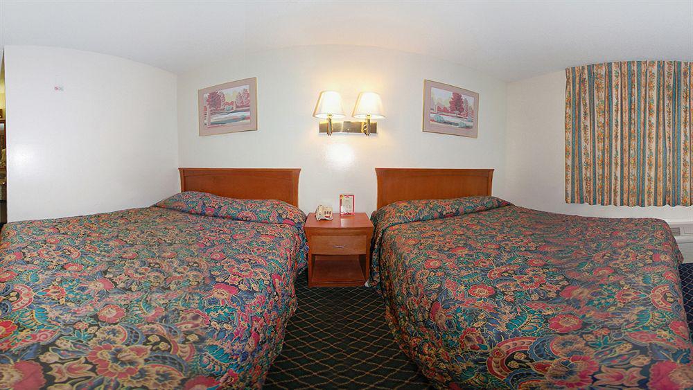 Riverside Inn & Suites Exterior foto